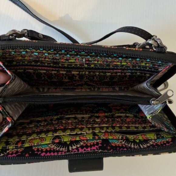 Sakroots crossbody purse bright colors and designs - Picture 3 of 3